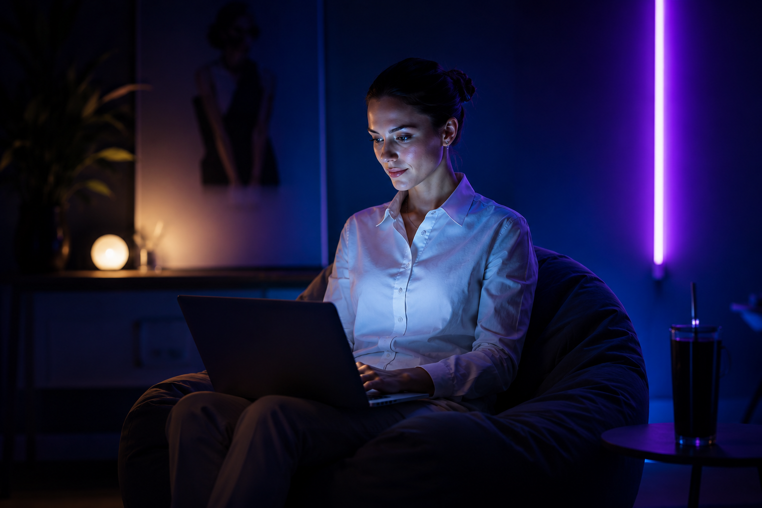 Ambiance visuelle Streamynx dans une lumière néon
